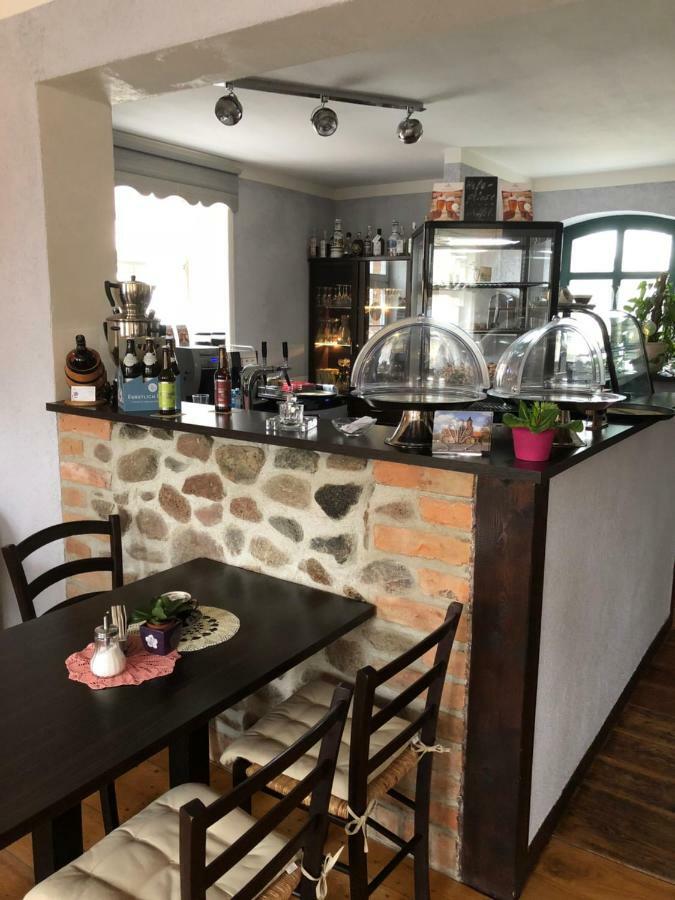 Alte Schule Cafe Und Pension Drehna Luaran gambar